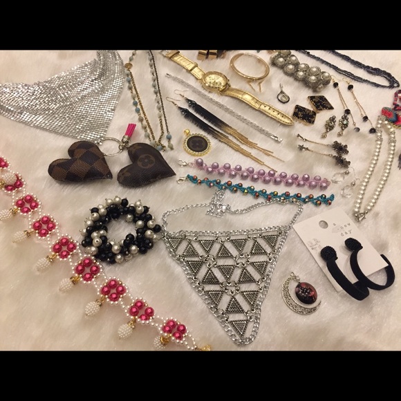 Jewelry - Jewelry Lot